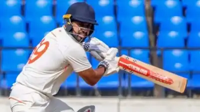Mayank Agarwal lbw Saurabh 18, KL Rahul lbw Saurabh 1, Manvanth Kumar b Lalith 44, KV Aneesh c