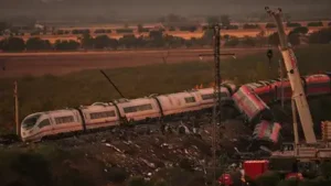 Glitch, 3 operator errors behind crash that killed 68 — Spain train tragedy
