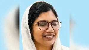 A 35-year-old junior health inspector attached to the Vannappuram primary health centre was