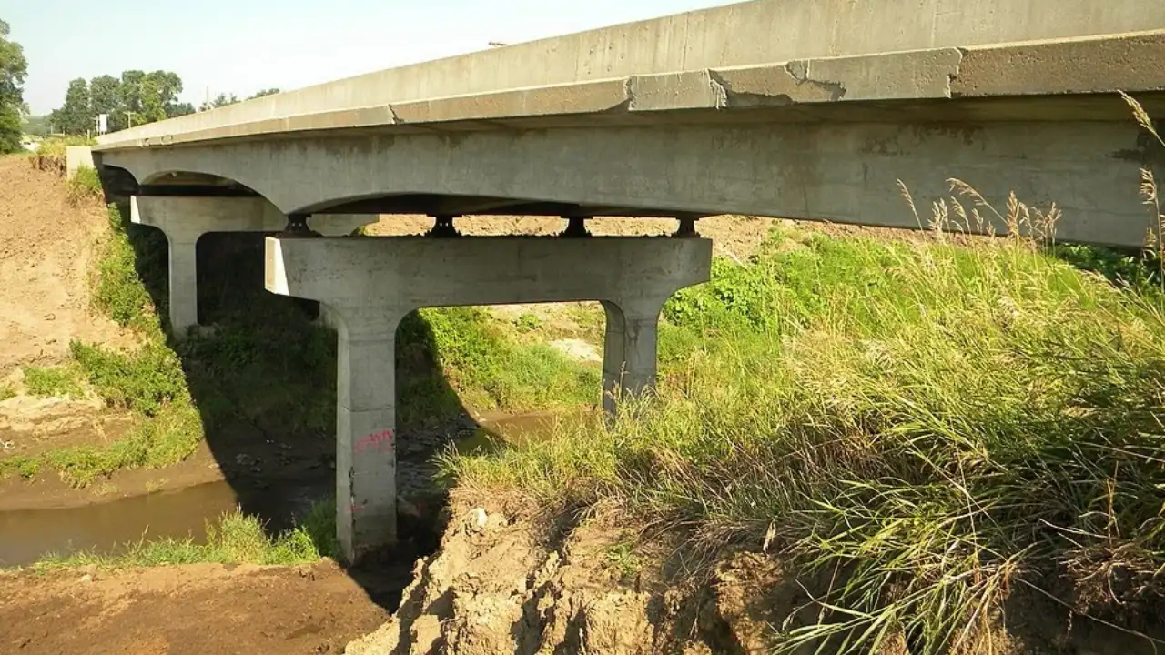 In 2011, Iowa built US 6's Keg Creek bridge off-site and installed: The wider industry impact