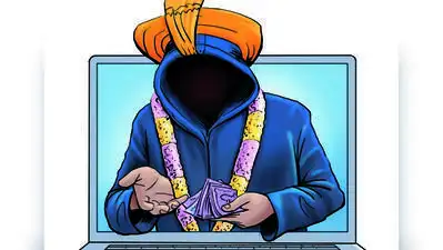 Mumbai: A 34-year-old Assistant Cell Officer working with the Maharashtra govt has allegedly