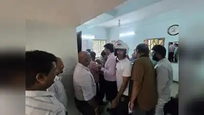Bengaluru's Jayanagar residents protest — Road closed, no work in sight