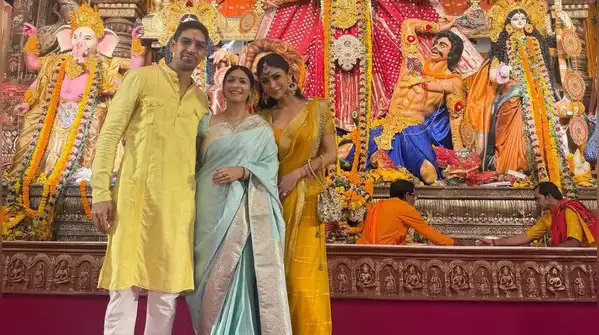 Kajol, Nysa Devgan, Jaya Bachchan turn heads in stunning ethnic looks at North Bombay Sarbojanin