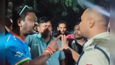 Local sources said a clash between two BJP factions over an alleged extortion dispute led