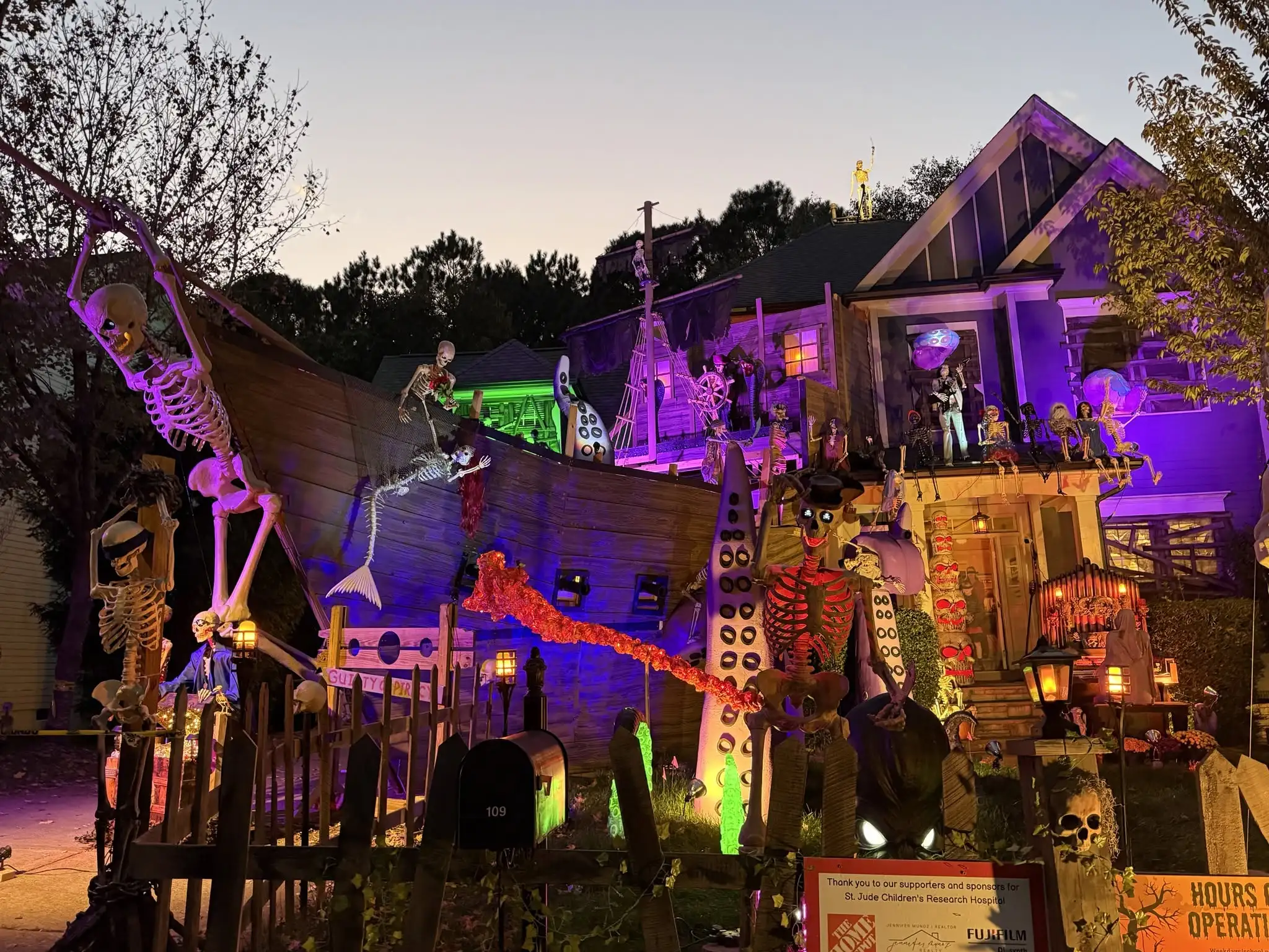 Jeff Robertson’s Halloween skeleton display sparked a nationwide: The wider industry impact