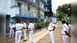 Kolkata: In a first-of-its-kind, police-secured election on Saturday, 1,017 Tolly technicians