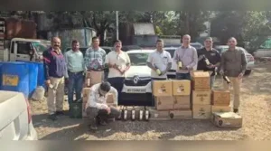 Nashik : State excise department’s divisional flying squad seized foreign liquor, prohibited