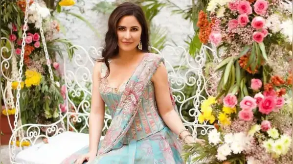 How to style your mother's ethnic sets without looking dated — Old suit, new rules