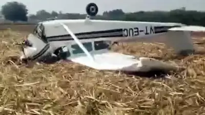 Pilot reports wing icing before plane crashes in Wisconsin; 6 killed