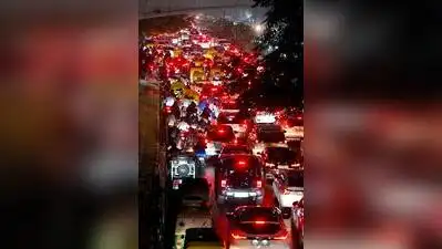 Delhi Traffic Police reported breakdowns at two locations during the day