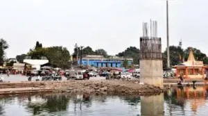 Construction of the proposed Ram Jhula pedestrian bridge progresses on the Godavari river