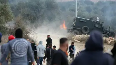 They allege that soldiers have sometimes helped settlers, protected them or stood by while
