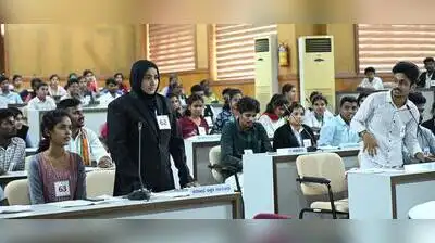 224 students stage mock assembly in Mangaluru, debate forests, drugs and schools