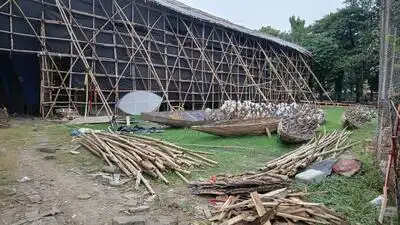 Most puja organisers in Salt Lake who set up pandals in community parks and vacant plots owned