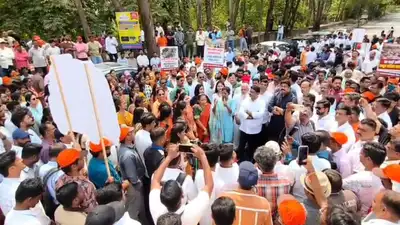 MNS Dombivli city president Harshad Patil demanded that heavy vehicles be allowed to ply only