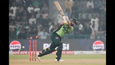 Pakistan defeated Sri Lanka by three wickets to victory the one-day international tri-series