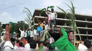 Can growers escalate stir, choke Jewargi Road with tractors