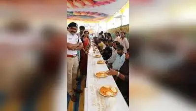 Idli-eating competition turns out to be a hit at Shivamogga Dasara