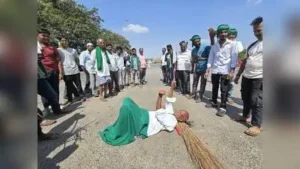 Besides Rs 5,500 per tonne for sugarcane, farmers demanded an MSP of Rs 60 per kg for sugar