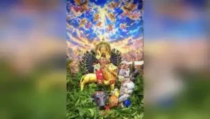 With Vijayadashami (Dasara) and Khandenavami falling together on Tuesday, a large turnout is