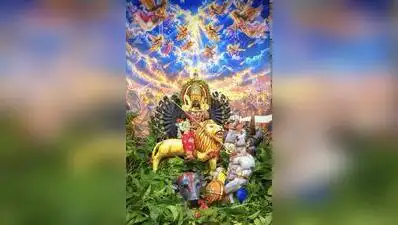 With Vijayadashami (Dasara) and Khandenavami falling together on Tuesday, a large turnout is