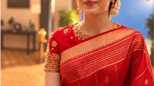 Trisha Krishnan's crimson saree is serving goddess energy this Maha Ashtami — Durga Puja 2026