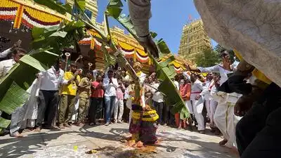 After the final puja, the temple doors opened amid chants of “Jai Hasanamba”