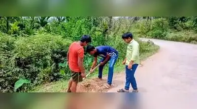 Three schoolboys filled a pothole-ridden stretch at Haluvalli: The wider industry impact