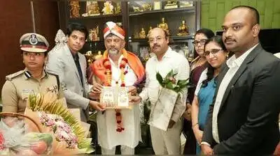 Dasara invitation Mysuru district in-charge minister Yathindra Siddaramaiah on Thursday invited