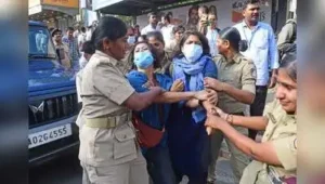 Cops detain anti-SIR protesters, assault journalists