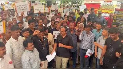 Renu Karthik, a resident of Chromepet, who took part in the protest, said the contractors kept