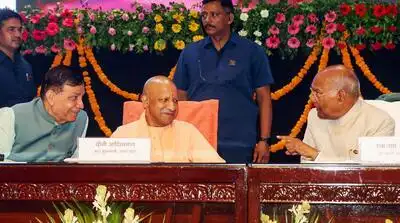 Stop wasting time on social media, read books: CM to youth