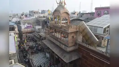 Banke Bihari temple bans throwing of pedas, garlands at deity