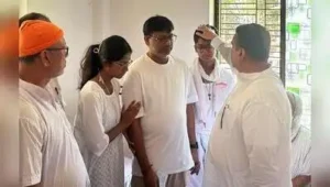 Kolkata: CM Suvendu Adhikari on Sunday visited the residence of Chorbagan stampede victim