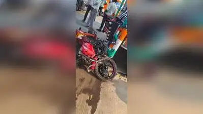 Why it matters: Six of a family, including three minors, die in bike-truck collision in Jalgaon