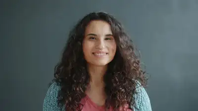 Fine hair that tends to become flat or lose volume easily generally does better
