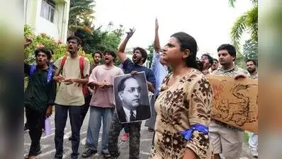 Linking the SRFTI violence to a broader attempt to “saffronise institutes across India”
