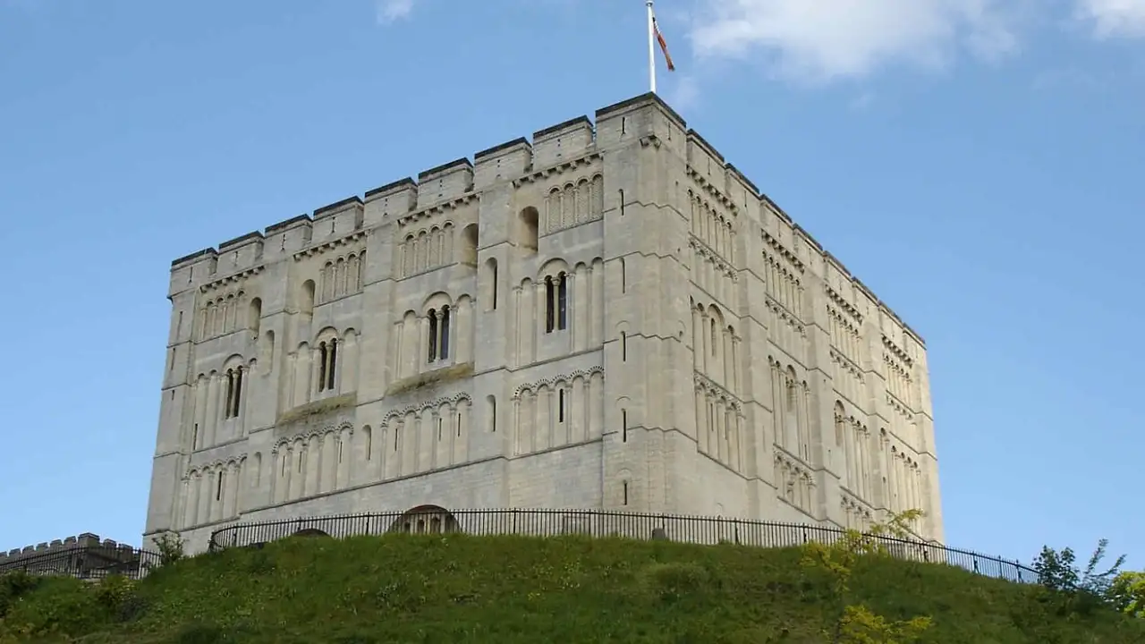 In 2025, experts linked Mark Sell's nine-inch-deep Norfolk find: The wider industry impact
