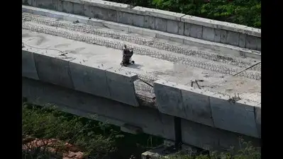 Mumbai: A sessions court on Thursday granted bail to a welder accused in the fatal Metro Line 4