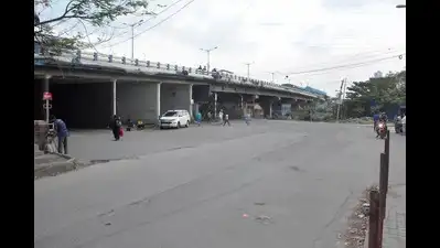 Kolkata: There was tension in Topsia on Tuesday night after residents claimed some miscreants