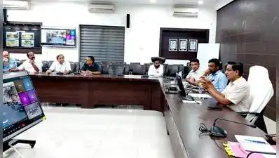 Prayagraj authorities to remove dividers, expand parking on MG road