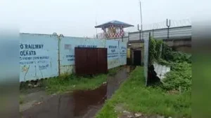 The closed gate on Jessore Road that leads to the airport mosque
