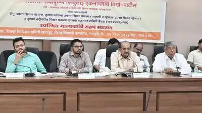 Sangli leaders confront water resources minister as Krishna river runs dry
