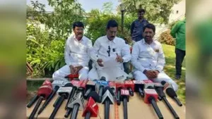 Beed MP Bajrang Sonawane during his press conference