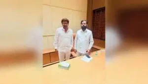 Shiv Sena district chief Swapnil Galdhar (seen with party chief Eknath Shinde) wants