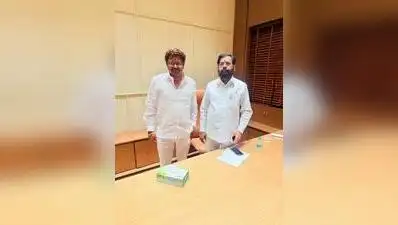 Shiv Sena district chief Swapnil Galdhar (seen with party chief Eknath Shinde) wants