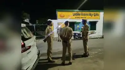 Kanpur: Deputy commissioner of police (West) SM Qasim Abidi inspected polling centres