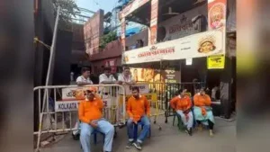 Cops deployed at the closed Chorbagan Durga Puja pandal