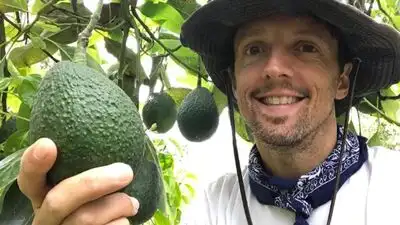 When Jason Mraz bought a San Diego-area avocado grove in 2004, he was looking for a place