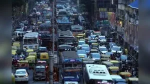 Office-goers+schoolkids+puja shoppers+ revellers = Post-afternoon traffic gridlock